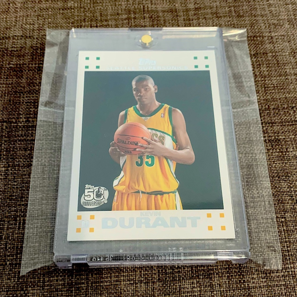Kevin Durant ‘07 Topps Rookie Card - Picture 1 of 11